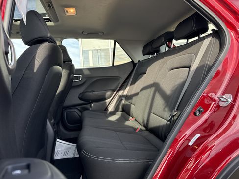 Used 2025 Hyundai Venue SEL FWD image 18