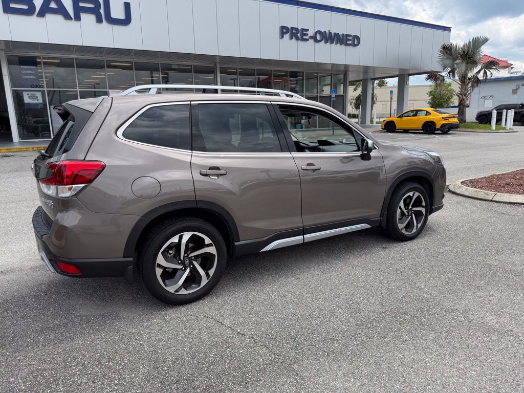 Used 2023 Subaru Forester Touring AWD/4WD image 3
