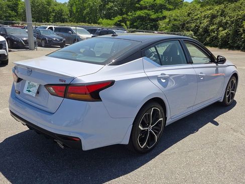 New 2026 Nissan Altima 2.5 SR FWD image 10