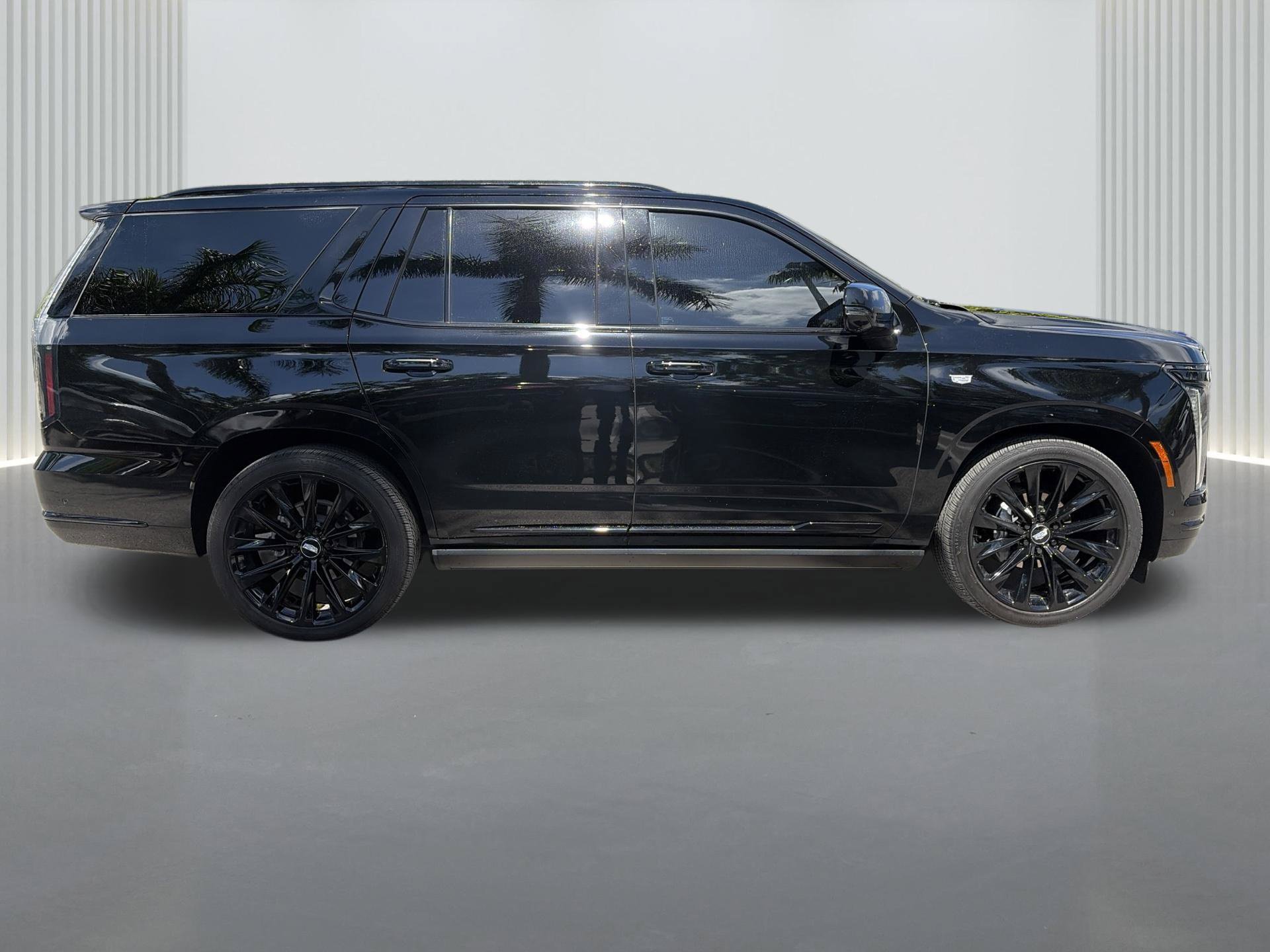 Used 2026 Cadillac Escalade Platinum Sport w/ LPO, ONYX Package AWD/4WD image 6