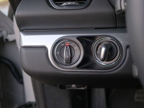 Used 2024 Porsche 718 Cayman image 13