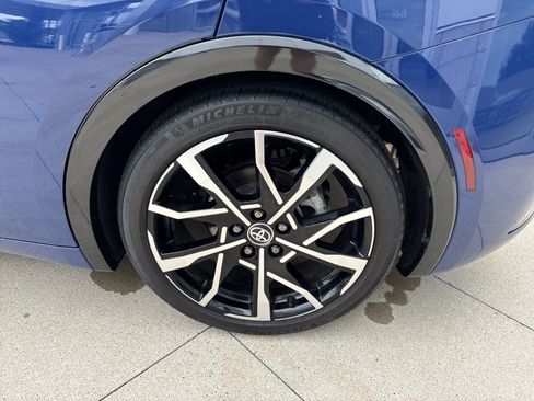 Used 2024 Toyota Prius Prime FWD image 34