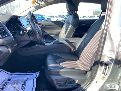 Used 2023 Toyota Camry SE image 15