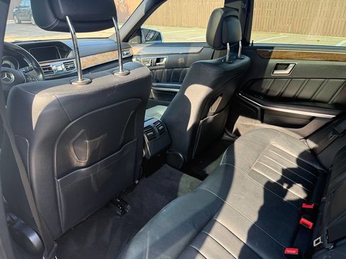Used 2016 Mercedes-Benz E 400 Sedan image 16