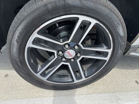 Used 2015 GMC Yukon XL Denali w/ Open Road Package image 13