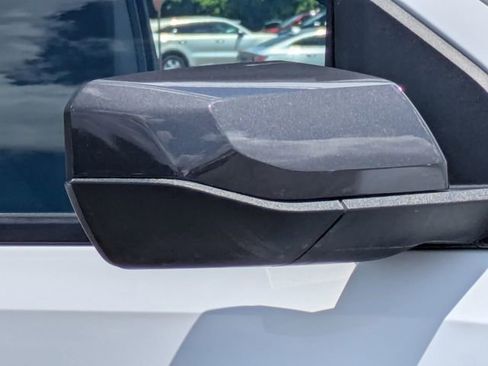 Used 2023 Chevrolet Colorado LT w/ LT Convenience Package RWD image 12