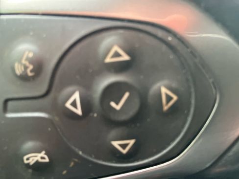 Used 2019 Chevrolet Silverado 1500 LT image 17