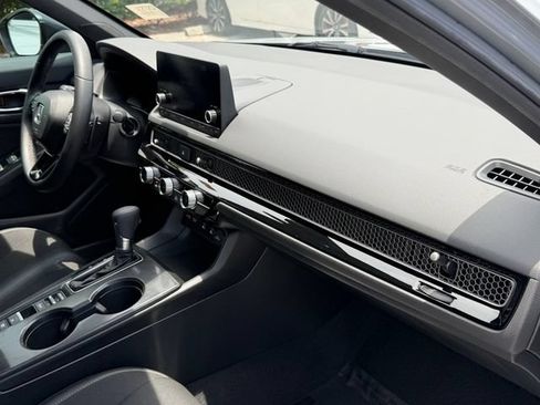 Used 2025 Honda Civic Sport image 18