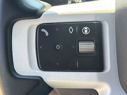 Used 2025 Land Rover Defender 110 S AWD/4WD image 30