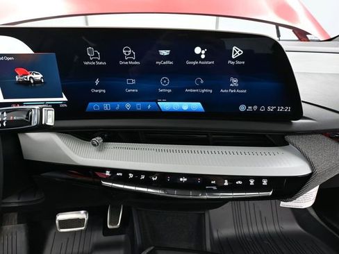 Used 2026 Cadillac Optiq Sport 1 w/ LPO, Floor Liner Package image 34