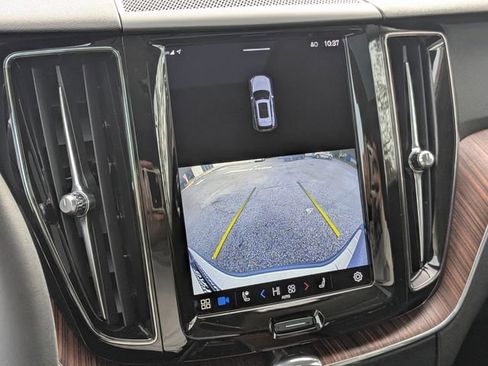 Certified 2023 Volvo XC60 B5 Plus w/ Protection Package Premier image 28