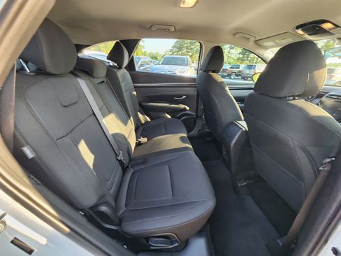 Used 2024 Hyundai Tucson SE FWD image 13