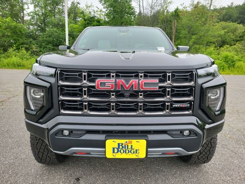 New 2025 GMC Canyon AT4 w/ AT4X Package image 2