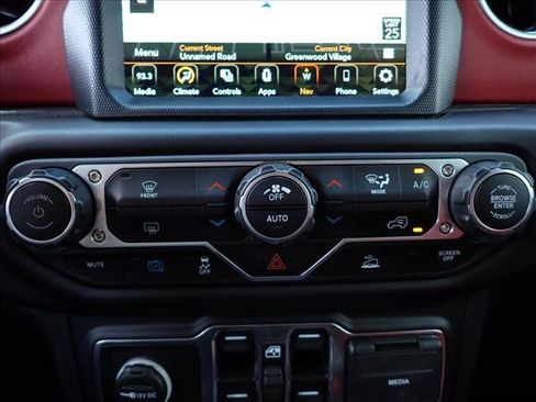 Used 2023 Jeep Wrangler Unlimited Rubicon 4xe AWD/4WD image 17