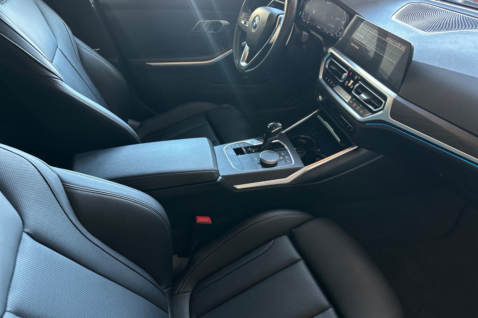 Used 2022 BMW 330e w/ Convenience Package RWD image 15