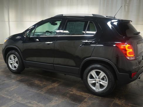 Used 2019 Chevrolet Trax LT w/ LT Convenience Package image 7