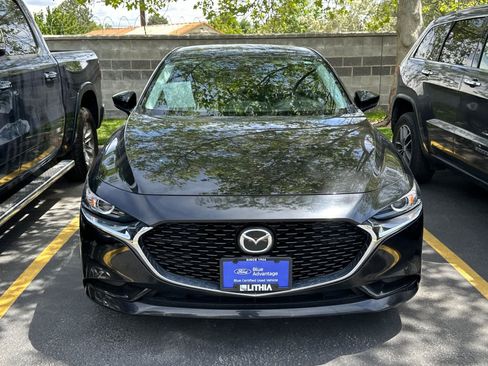 Used 2019 MAZDA MAZDA3 Sedan w/ Preferred Package FWD image 2
