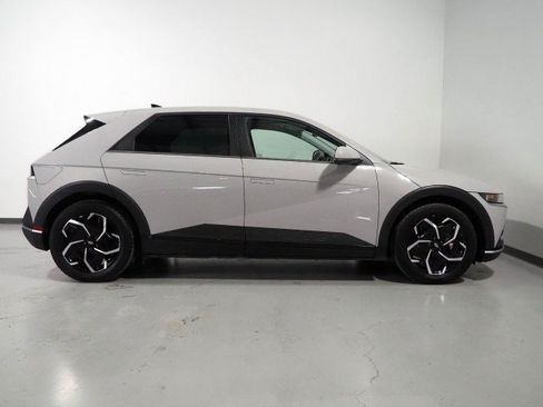Used 2024 Hyundai Ioniq 5 SEL RWD image 4