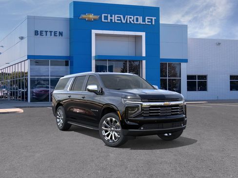 Used 2025 Chevrolet Suburban Premier AWD/4WD image 36