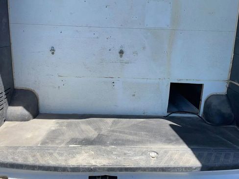 Used 2018 Ford Transit 250 148 Medium Roof RWD image 33