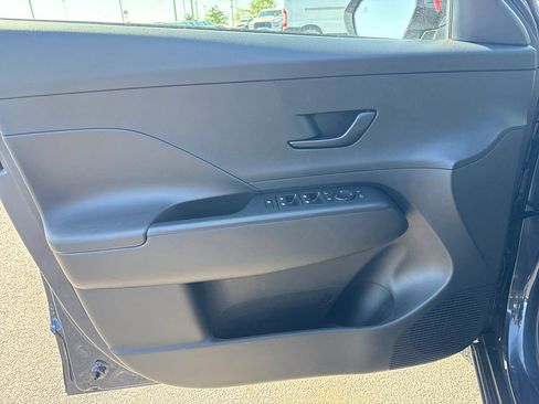 Used 2025 Hyundai Kona SEL FWD image 13