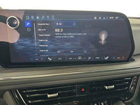New 2026 Chevrolet Suburban Z71 AWD/4WD image 28
