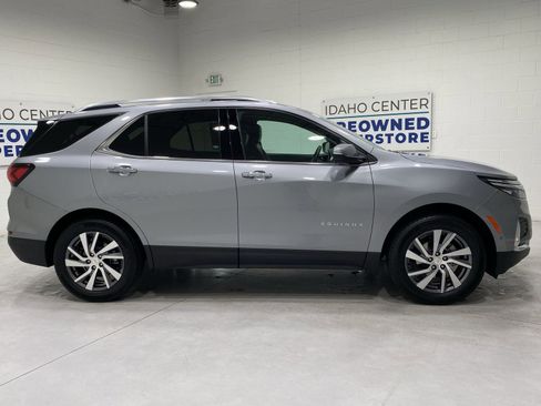 Used 2024 Chevrolet Equinox Premier AWD/4WD image 9