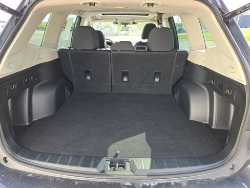 Used 2022 Subaru Forester Premium image 15