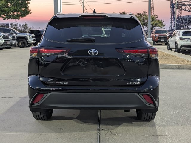 Used 2026 Toyota Highlander XLE AWD/4WD image 7