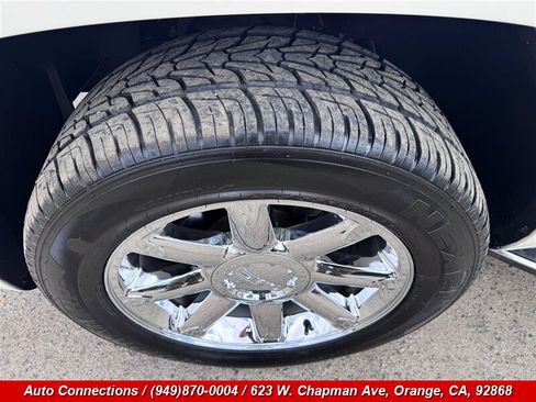 Used 2014 GMC Yukon XL Denali AWD/4WD image 44