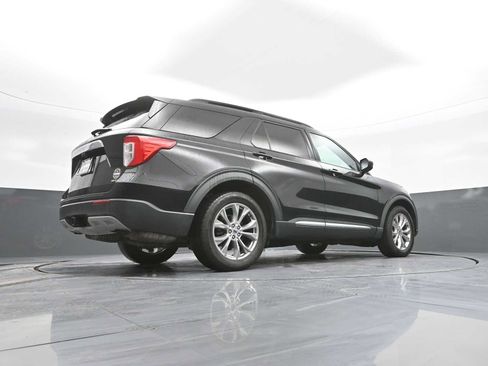 Used 2021 Ford Explorer XLT w/ Equipment Group 202A image 43