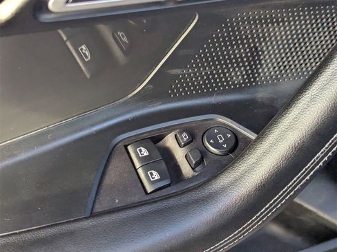 Used 2022 BMW 230i 230i w/ Convenience Package image 16