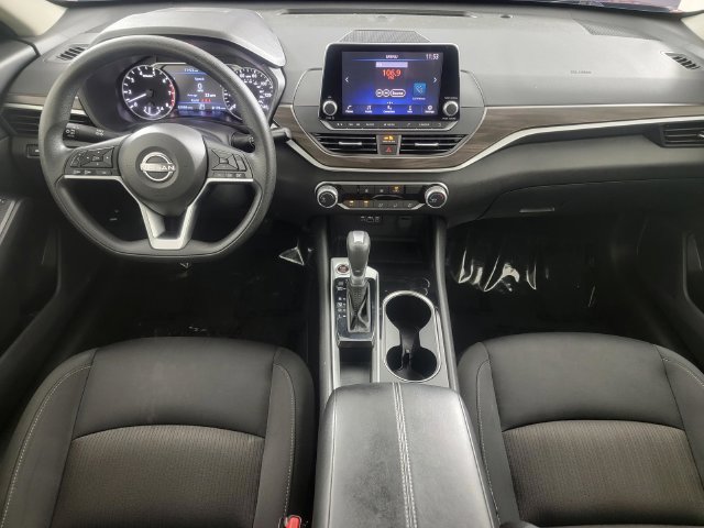 Used 2024 Nissan Altima 2.5 SV FWD image 20