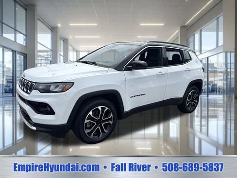 Used 2024 Jeep Compass Limited AWD/4WD image 1