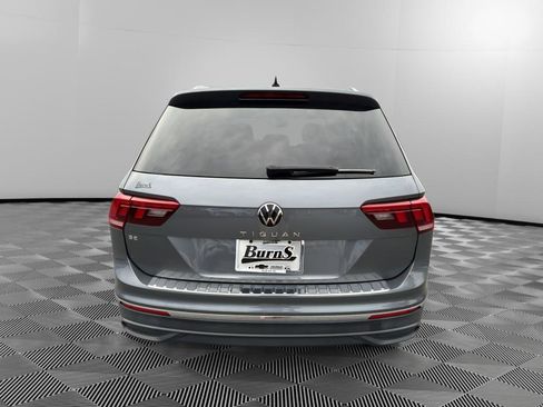 Used 2022 Volkswagen Tiguan SE image 6