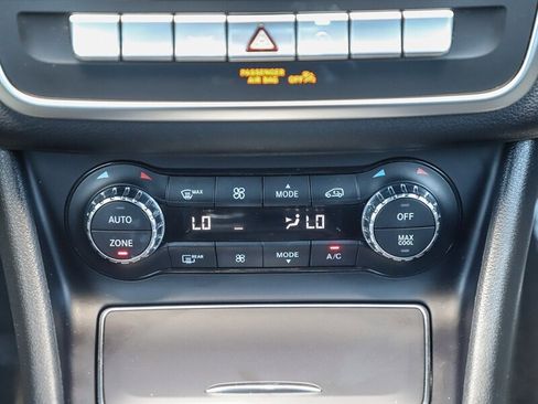 Used 2019 Mercedes-Benz CLA 250 image 18