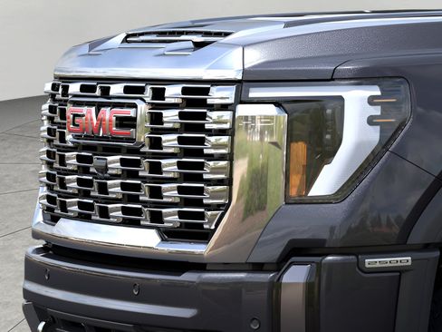 New 2026 GMC Sierra 2500 Denali w/ Denali Reserve Package AWD/4WD image 13