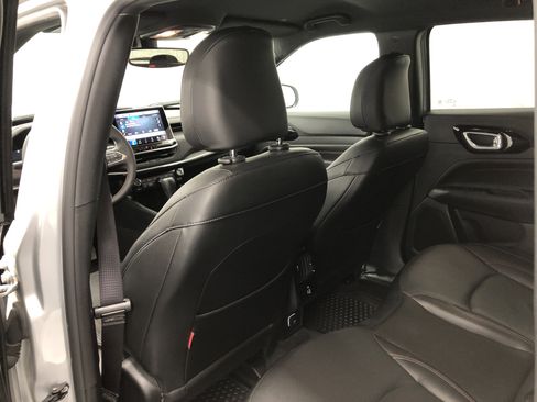 Certified 2024 Jeep Compass Trailhawk w/ Trailhawk Elite Group image 12