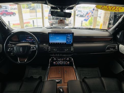 Used 2023 Lincoln Navigator Black Label AWD/4WD image 50