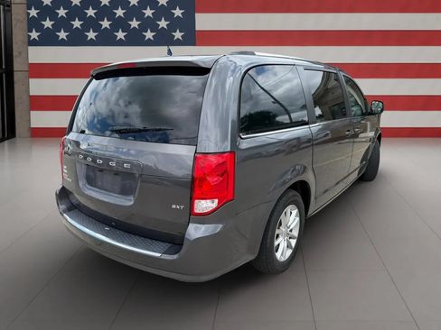 Used 2020 Dodge Grand Caravan SXT FWD image 7