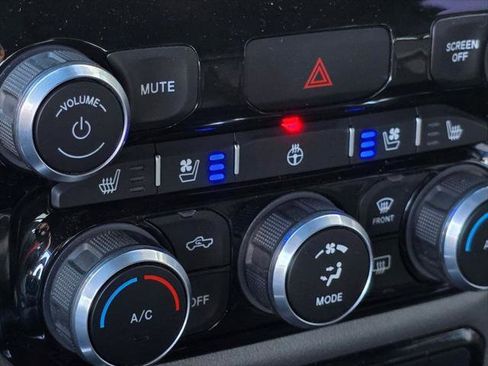 Certified 2022 RAM 2500 Laramie image 37