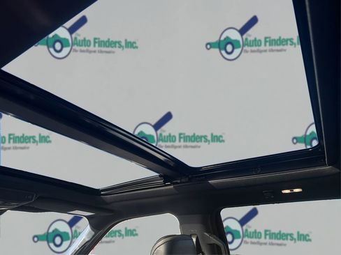 Used 2019 Ford F150 Platinum w/ Equipment Group 701A Luxury image 24