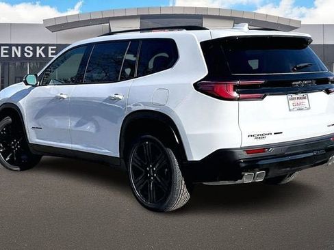 New 2026 GMC Acadia Elevation image 3