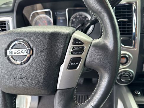 Used 2018 Nissan Titan PRO-4X w/ Pro-4x Convenience Package AWD/4WD image 59