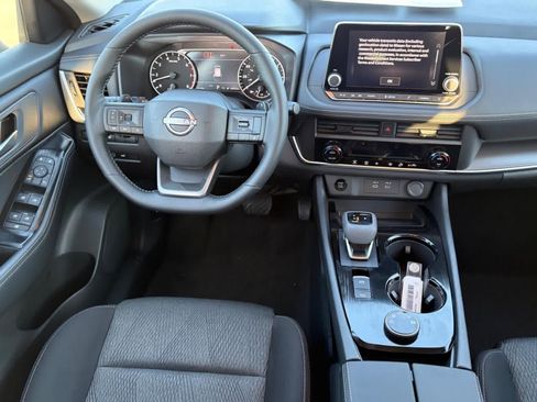 New 2026 Nissan Rogue SV image 12