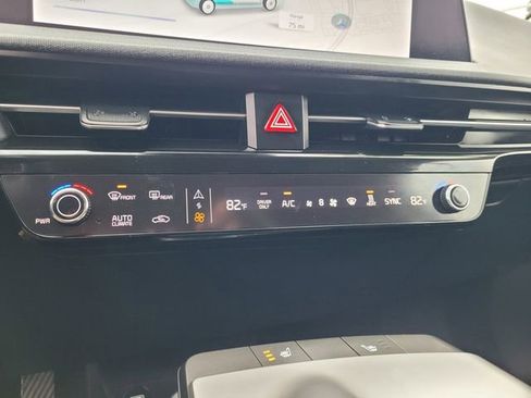 Used 2024 Kia EV6 Light image 17