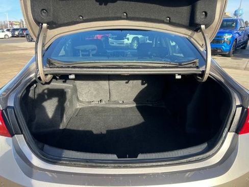 Used 2025 Chevrolet Malibu LT image 27