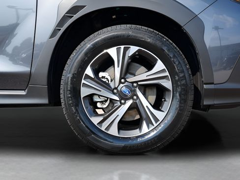 Used 2024 Subaru Crosstrek 2.0i Premium AWD/4WD image 9