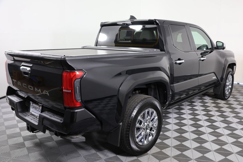 Used 2024 Toyota Tacoma Limited w/ Limited Package (LT) AWD/4WD image 8