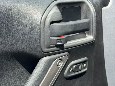 Used 2013 Jeep Wrangler Sport AWD/4WD image 17